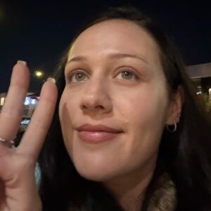 Meet your Posher, Ronit